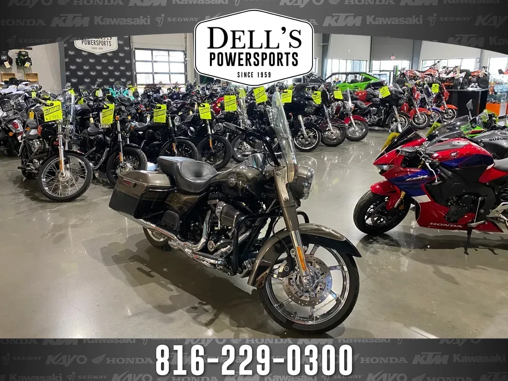 Gray 2014 Harley-Davidson Road King CVO for sale in Grain Valley, MO