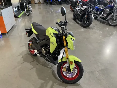 Photos of 2026 Kawasaki Z125 PRO for sale in Grain Valley, MO at Dell's Powersports