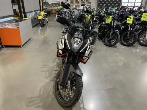 Another view of 2018 KTM Adventure 1090 R for sale in Grain Valley, MO at Dell's Powersports