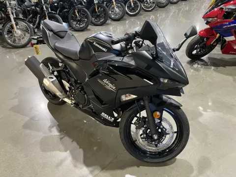 Photos of 2026 Kawasaki Ninja 500 for sale in Grain Valley, MO at Dell's Powersports