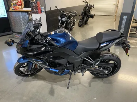 More photos of 2026 Kawasaki Ninja 1100SX SE ABS at Dell's Powersports, MO