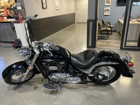 More photos of 2006 Suzuki Boulevard at Dell's Powersports, MO