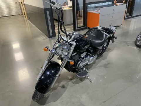 More photos of 2006 Suzuki Boulevard at Dell's Powersports, MO