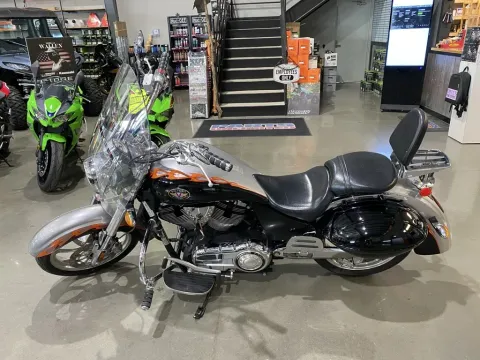 More photos of 2006 Victory Kingpin at Dell's Powersports, MO