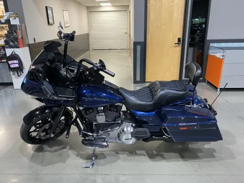 More photos of 2012 Harley-Davidson Road Glide Custom at Dell's Powersports, MO