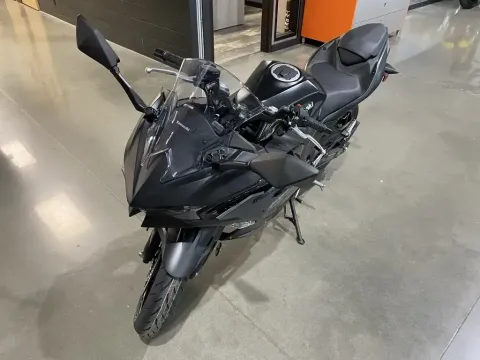 More photos of 2026 Kawasaki Ninja 500 at Dell's Powersports, MO