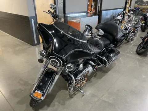 More photos of 2007 Harley-Davidson Electra Glide Classic at Dell's Powersports, MO