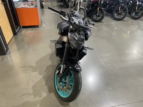 Another view of 2024 Yamaha MT 09 for sale in Grain Valley, MO at Dell's Powersports