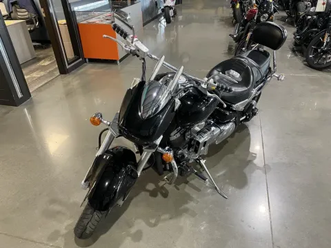 More photos of 2013 Suzuki Boulevard M90 at Dell's Powersports, MO