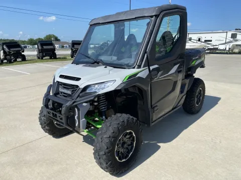 More photos of 2024 Kawasaki RIDGE XR HVAC at Dell's Powersports, MO