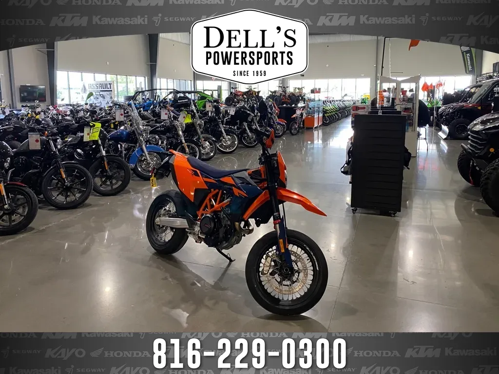 2026 KTM SMC 690 R
