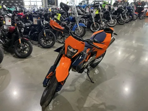 More photos of 2026 KTM SMC 690 R at Dell's Powersports, MO