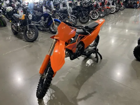 More photos of 2027 KTM SX 450 F at Dell's Powersports, MO