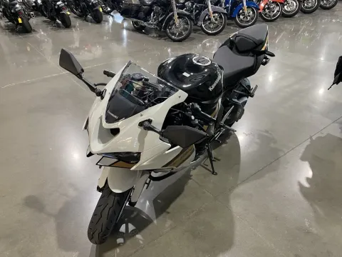 More photos of 2026 Kawasaki Ninja ZX-6R ABS at Dell's Powersports, MO