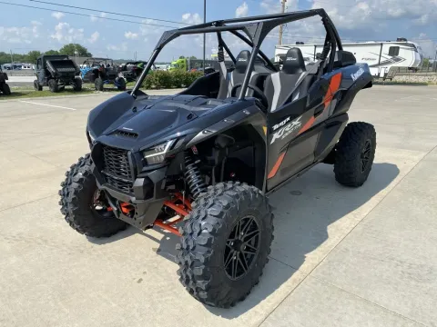 More photos of 2027 Kawasaki Teryx KRX 1000 TR at Dell's Powersports, MO