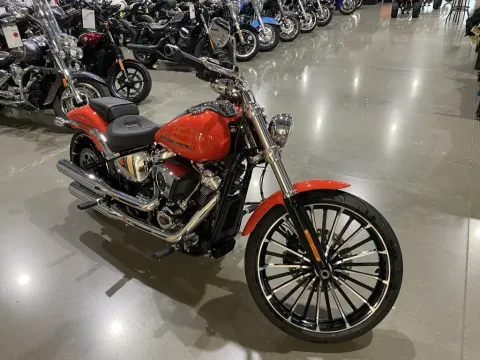 Photos of 2026 Harley-Davidson Softail Breakout for sale in Grain Valley, MO at Dell's Powersports