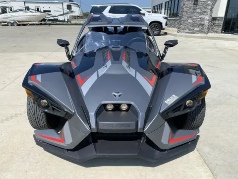 Another view of 2018 Polaris SLINGSHOT GRAND TOURING for sale in Grain Valley, MO at Dell's Powersports