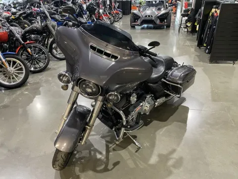 More photos of 2014 Harley-Davidson Street Glide Special at Dell's Powersports, MO