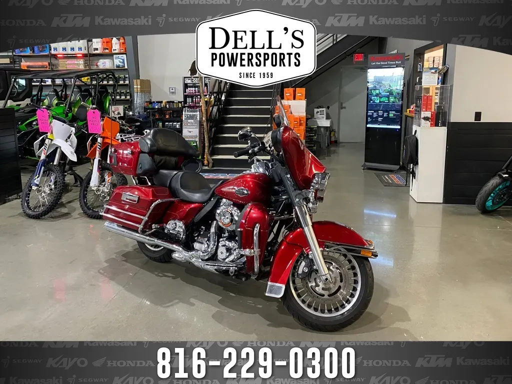 Red 2012 Harley-Davidson Electra Glide Ultra Classic for sale in Grain Valley, MO