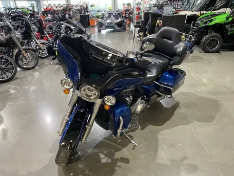 More photos of 2022 Harley-Davidson Touring Ultra Limited at Dell's Powersports, MO