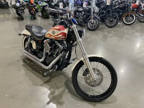 Photos of 2014 Harley-Davidson Dyna Wide Glide for sale in Grain Valley, MO at Dell's Powersports
