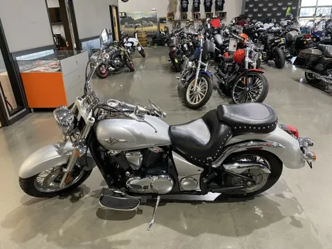 More photos of 2006 Kawasaki Vulcan 900 at Dell's Powersports, MO