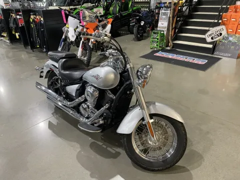 Photos of 2006 Kawasaki Vulcan 900 for sale in Grain Valley, MO at Dell's Powersports