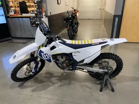 More photos of 2022 Husqvarna FC at Dell's Powersports, MO