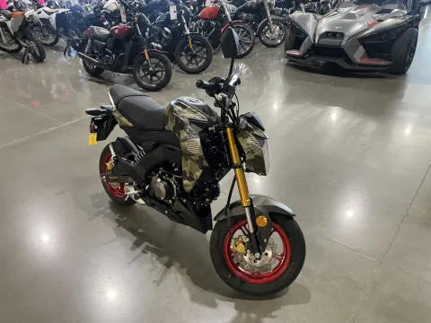 Photos of 2025 Kawasaki Z125 PRO for sale in Grain Valley, MO at Dell's Powersports