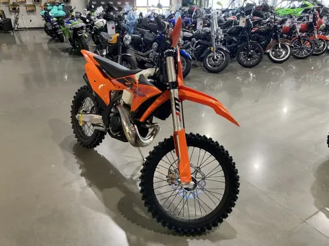 Photos of 2027 KTM XC 300 for sale in Grain Valley, MO at Dell's Powersports