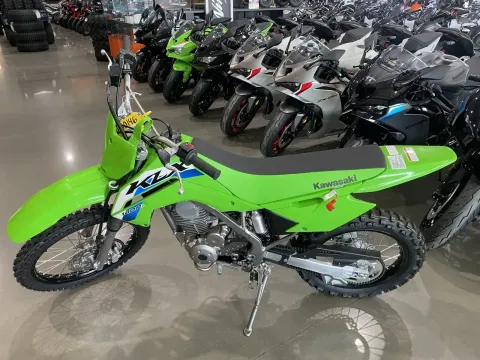 More photos of 2027 Kawasaki KLX 140R L at Dell's Powersports, MO