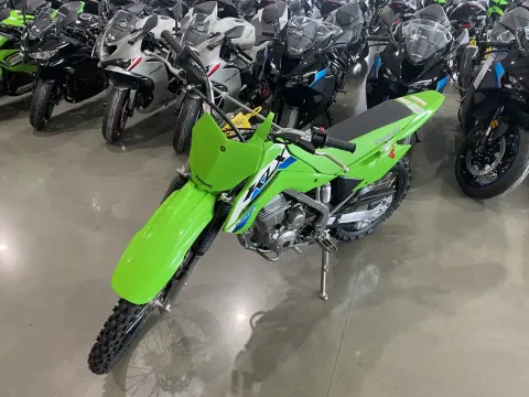 More photos of 2027 Kawasaki KLX 140R L at Dell's Powersports, MO