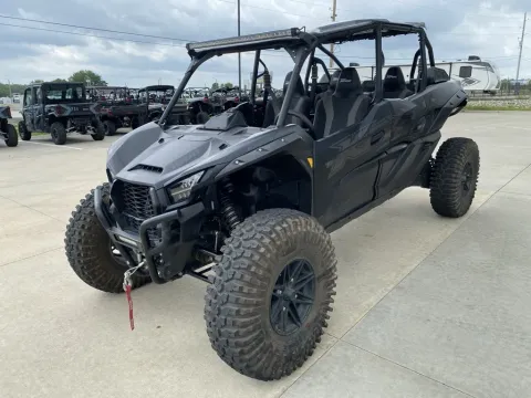 More photos of 2026 Kawasaki Teryx KRX4 1000 Blackout Edition at Dell's Powersports, MO