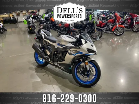Silver 2027 Kawasaki Ninja ZX-6R for sale in Grain Valley, MO
