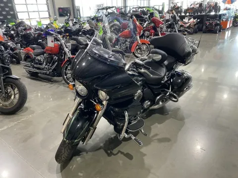More photos of 2017 Kawasaki Vulcan 1700 Voyager ABS at Dell's Powersports, MO