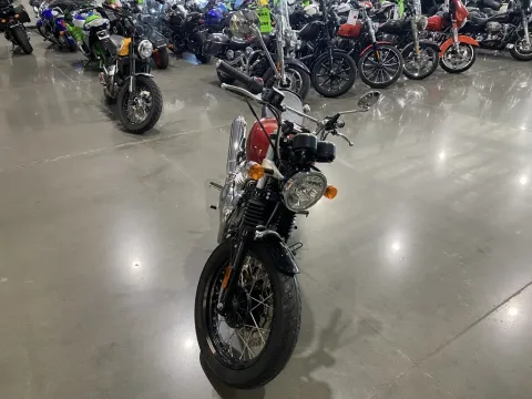 Another view of 2022 Royal Enfield Twins for sale in Grain Valley, MO at Dell's Powersports