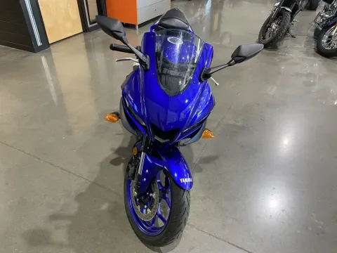 Another view of 2024 Yamaha YZF R3 for sale in Grain Valley, MO at Dell's Powersports
