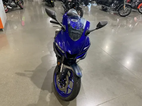 Another view of 2023 Yamaha YZF R3 for sale in Grain Valley, MO at Dell's Powersports