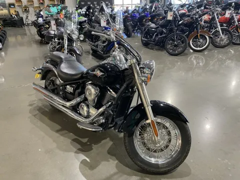 Photos of 2009 Kawasaki Vulcan 900 Classic for sale in Grain Valley, MO at Dell's Powersports