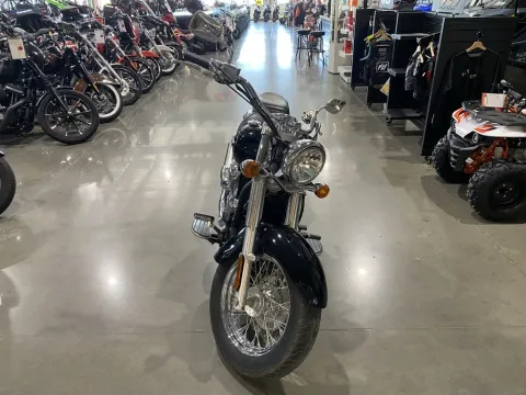 Another view of 2009 Kawasaki Vulcan 900 Classic for sale in Grain Valley, MO at Dell's Powersports