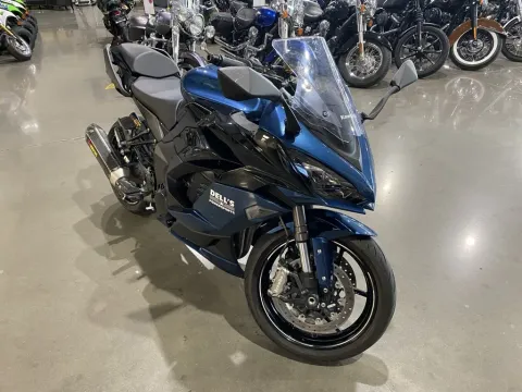 Photos of 2026 Kawasaki Ninja 1100SX SE ABS for sale in Grain Valley, MO at Dell's Powersports