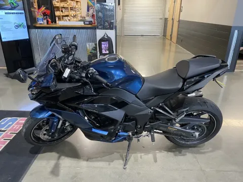 More photos of 2026 Kawasaki Ninja 1100SX SE ABS at Dell's Powersports, MO