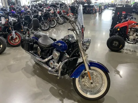 Photos of 2009 Kawasaki Vulcan 900 Classic LT for sale in Grain Valley, MO at Dell's Powersports