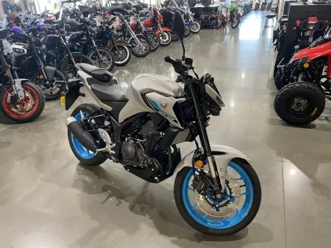 Photos of 2025 Yamaha MT 03 for sale in Grain Valley, MO at Dell's Powersports