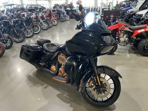 Photos of 2019 Harley-Davidson Road Glide Special for sale in Grain Valley, MO at Dell's Powersports