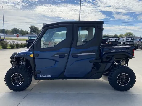 More photos of 2027 Kawasaki RIDGE CREW PLATINUM SPORT HVAC at Dell's Powersports, MO