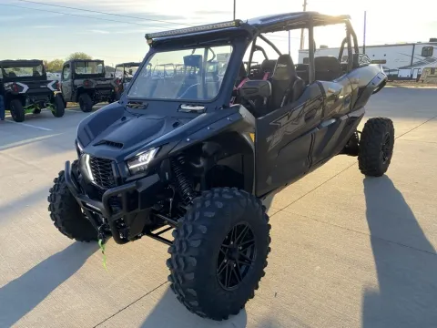 More photos of 2026 Kawasaki Teryx KRX4 1000 Blackout Edition at Dell's Powersports, MO