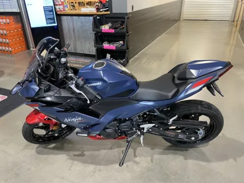 More photos of 2026 Kawasaki Ninja 500 SE ABS at Dell's Powersports, MO