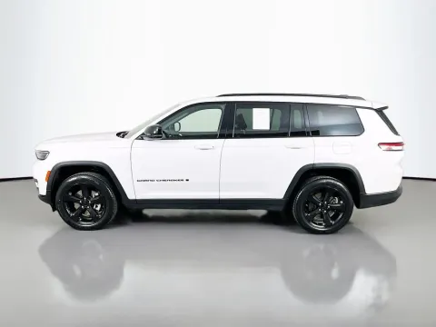 More photos of 2023 Jeep Grand Cherokee L Altitude at Clement Supercenter, MO