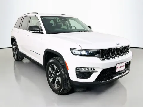 More photos of 2022 Jeep Grand Cherokee 4xe at Clement Supercenter, MO
